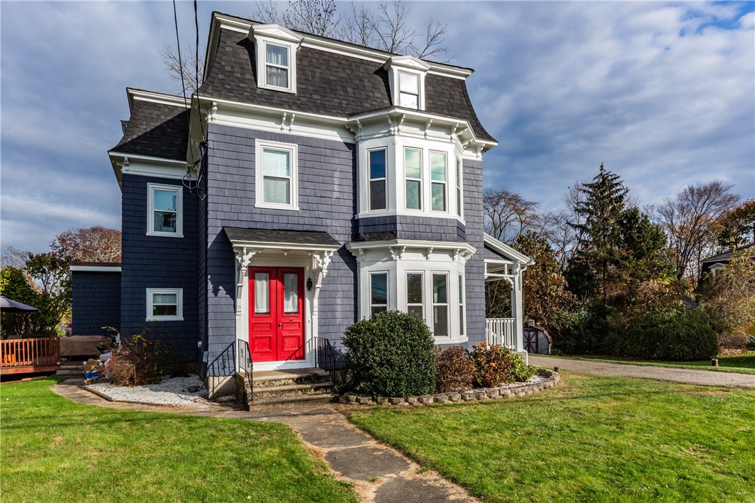 Main St, North Smithfield, RI 02896