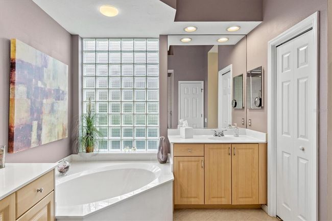 7327 Kensington Ct, House other with 2 bedrooms, 2 bathrooms and null parking in UNIVERSITY PARK FL | Image 23