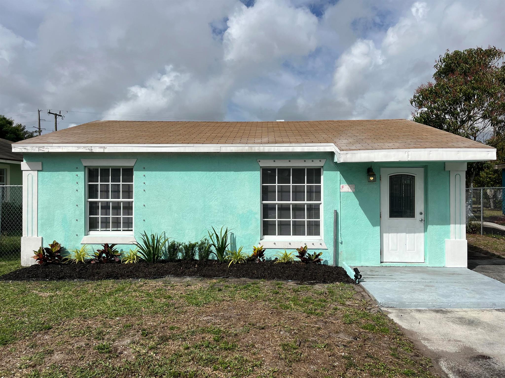 11th Ave, Delray Beach, FL 33444