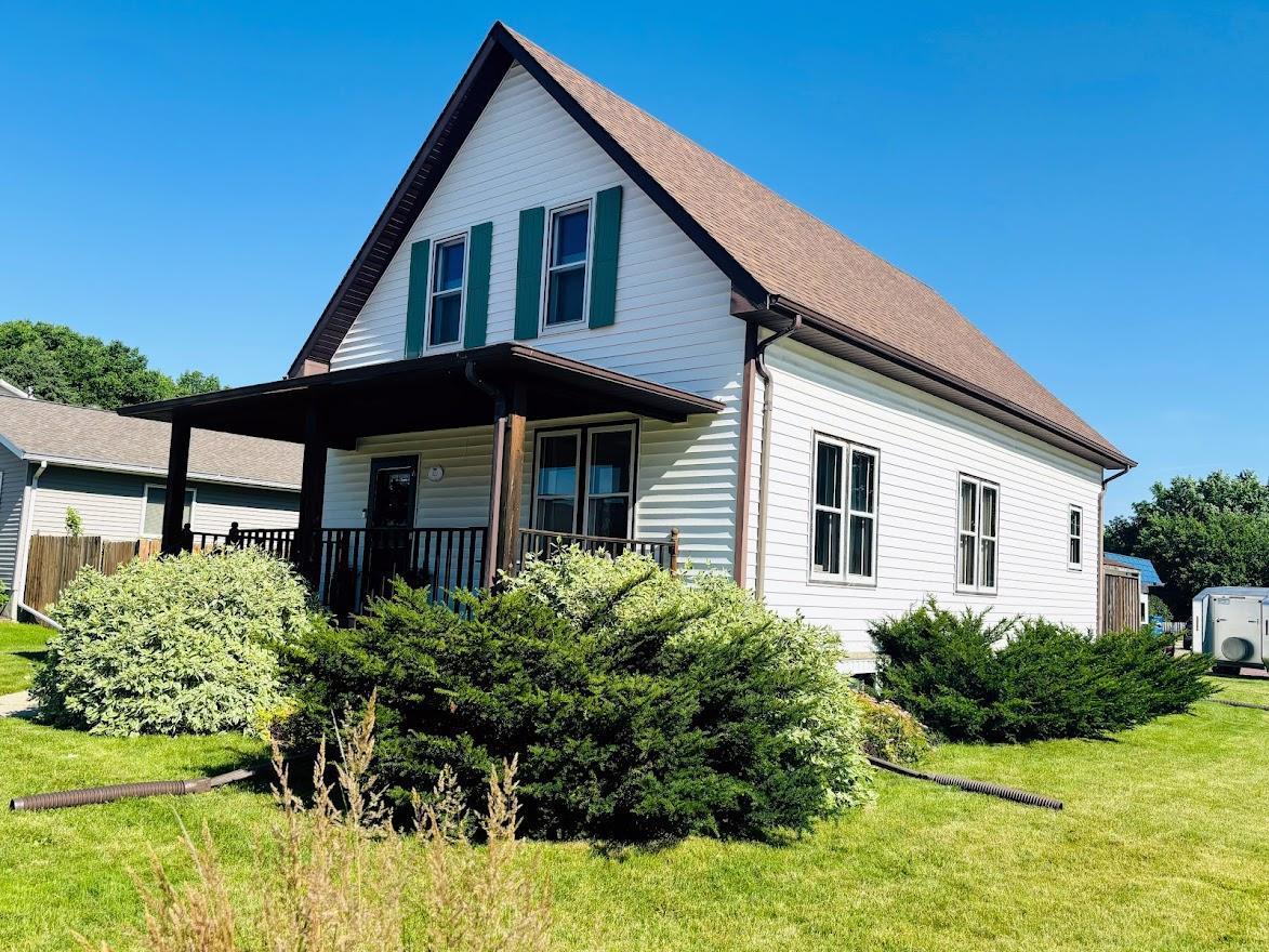 2nd St, Redwood Falls, MN 56283