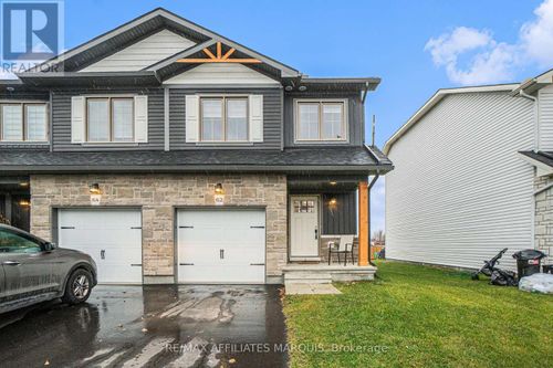 62 Staples Blvd, Smiths Falls, ON, K7A0A5 | Card Image