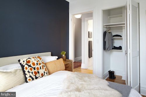 apt-810-1520 Spruce St, PHILADELPHIA, PA, 19102-4528 | Card Image