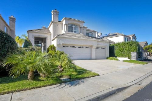 2183 Crest View Glen N, Escondido, CA, 92026 | Card Image