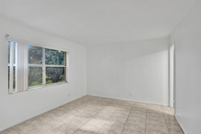 APT-202 - 6200 S Falls Circle Dr, Condo with 2 bedrooms, 2 bathrooms and null parking in Lauderhill FL | Image 14
