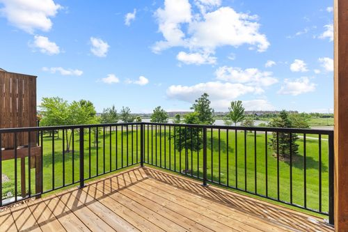 12067 84th Ave N, Maple Grove, MN, 55369-3061 | Card Image