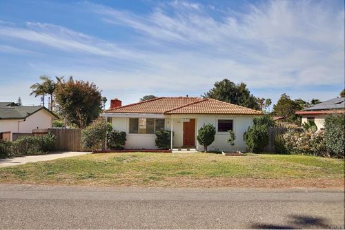 920 Stratford Dr, Encinitas, CA, 92024-4551 | Card Image