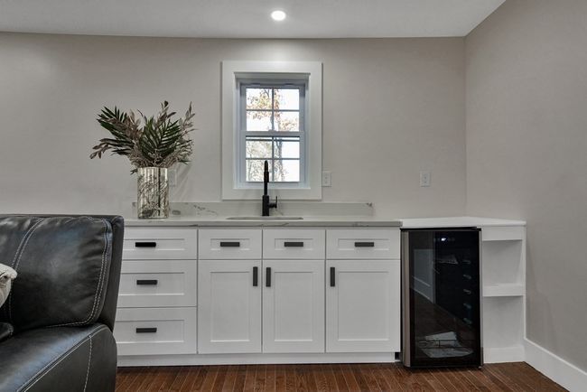186 Elm St, House other with 4 bedrooms, 3 bathrooms and 8 parking in Andover MA | Image 36