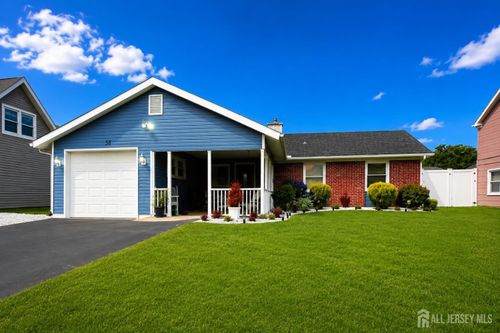 58 Balfour Ln, Willingboro, NJ, 08046-1107 | Card Image