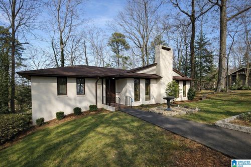 2724 Mount Royal Cir, Mountain Brk, AL, 35216-1015 | Card Image