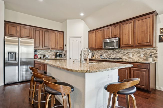 1404 Freesia Dr, House other with 3 bedrooms, 2 bathrooms and null parking in Little Elm TX | Image 12
