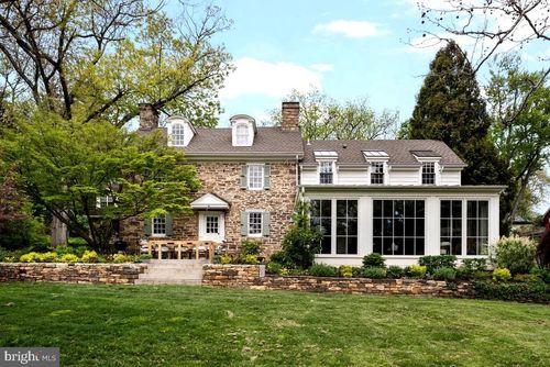 465 E State St, DOYLESTOWN, PA, 18901-4702 | Card Image