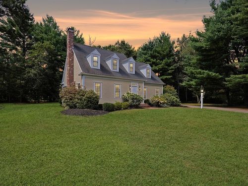 25 Andrews Farm Rd, North Easton, MA, 02356-2211 | Card Image