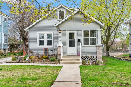 123 W York Ave, West Chicago, IL, 60185-1950 | Card Image