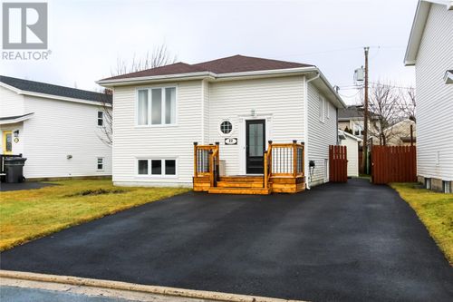 22 Emerald Dr, Mount Pearl, NL, A1N4W9 | Card Image