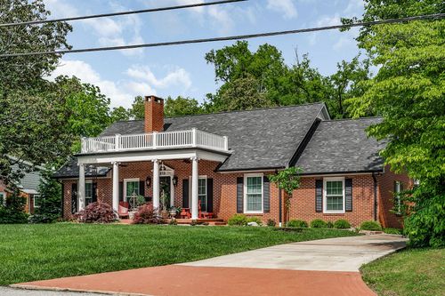 819 N Jefferson Ave, Cookeville, TN, 38501-2647 | Card Image