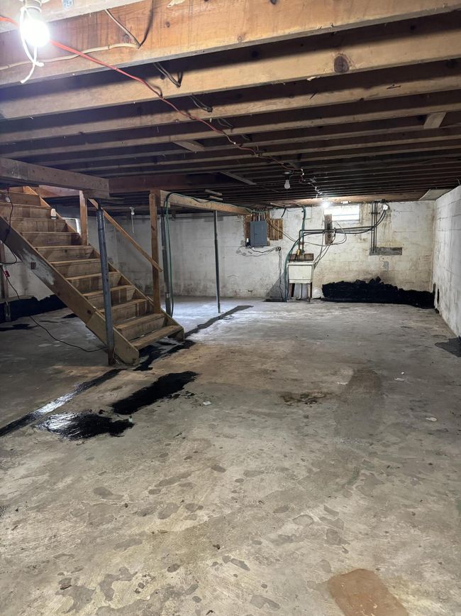Basement | Image 29
