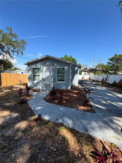 5015 N 29th St, TAMPA, FL, 33610-2105 | Card Image