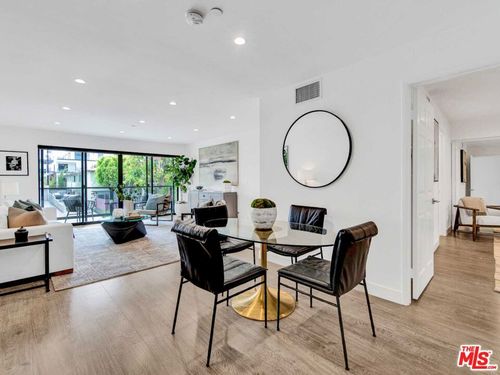 apt-107-725 N Alfred St, LOS ANGELES, CA, 90069-5822 | Card Image