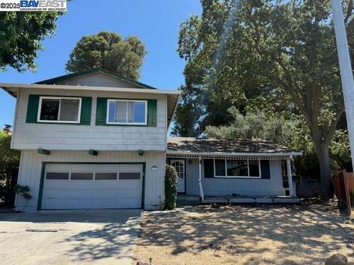 7303 Tulipwood Cir, Pleasanton, CA, 94588-4361 | Card Image