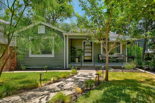 2109 Brackenridge St, Austin, TX, 78704-4385 | Card Image