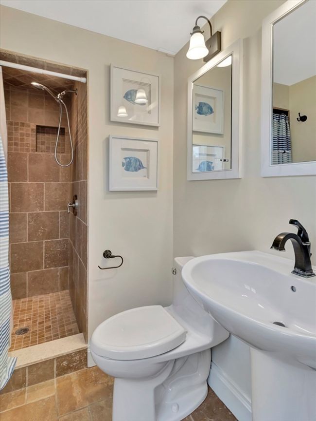 65 Holbrook Ave, House other with 1 bedrooms, 2 bathrooms and 4 parking in Hull MA | Image 11