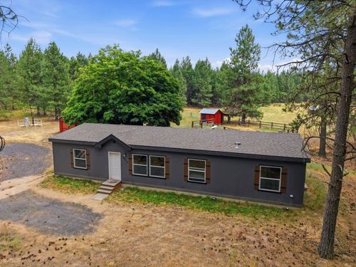 11914 E Laurel Rd, Elk, WA, 99009-8609 | Card Image