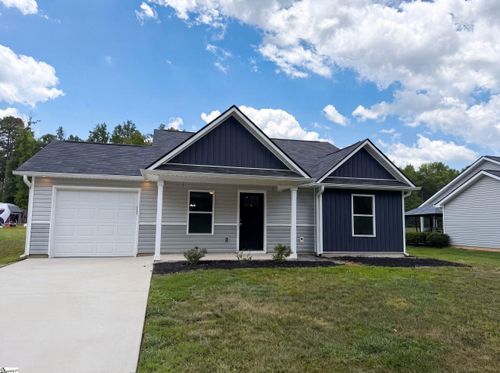 180 Old Airport Rd, Chesnee, SC, 29323-9451 | Card Image