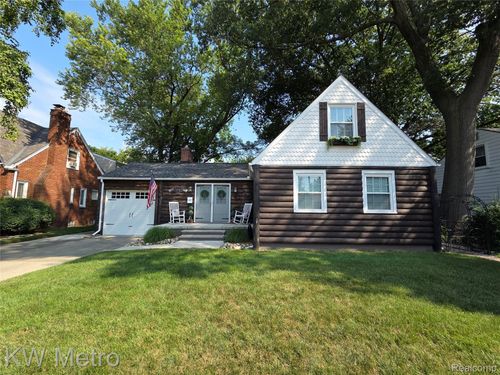 1107 E Lincoln Ave, Royal Oak, MI, 48067-3363 | Card Image