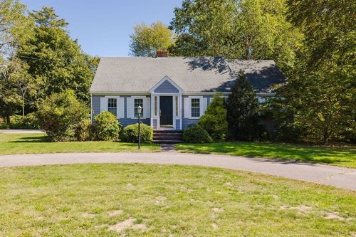 1553 Broadway, Raynham, MA, 02767-1964 | Card Image
