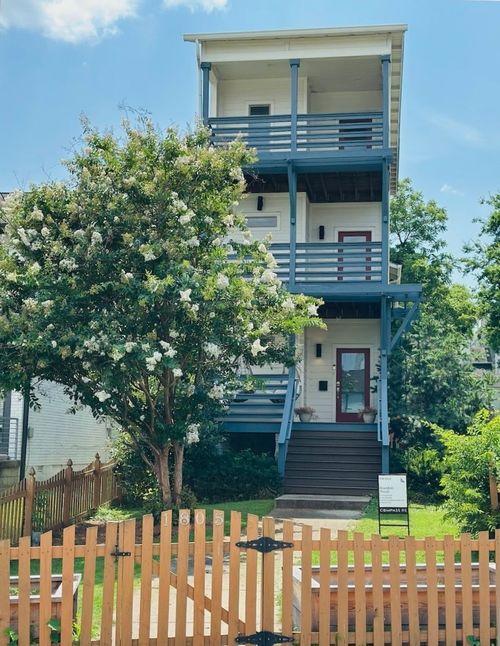 1805 6th Ave N, Nashville, TN, 37208-1601 | Card Image