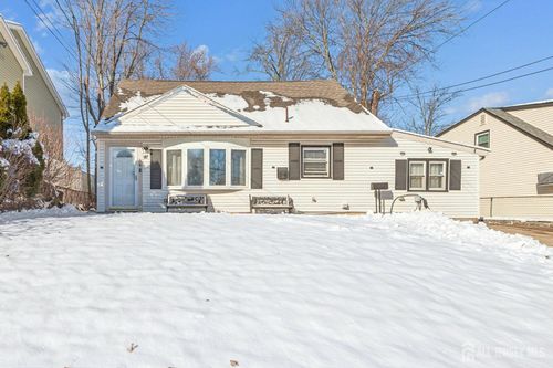 41 Pinetree Dr, Parlin, NJ, 08859-1155 | Card Image