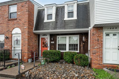 1965 Kirkby Dr, South Park, PA, 15129-9331 | Card Image