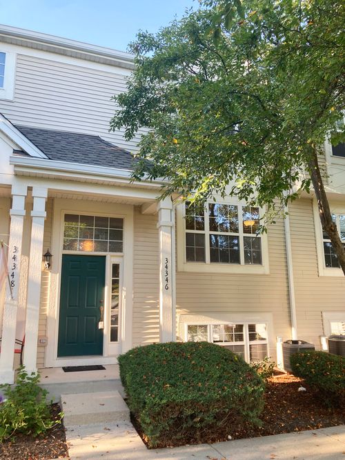 34346-34346 N White Clover Ct, Round Lake, IL, 60073-5215 | Card Image