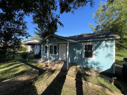 111 Gaffney Avenue, Gaffney, SC, 29341-1421 | Card Image