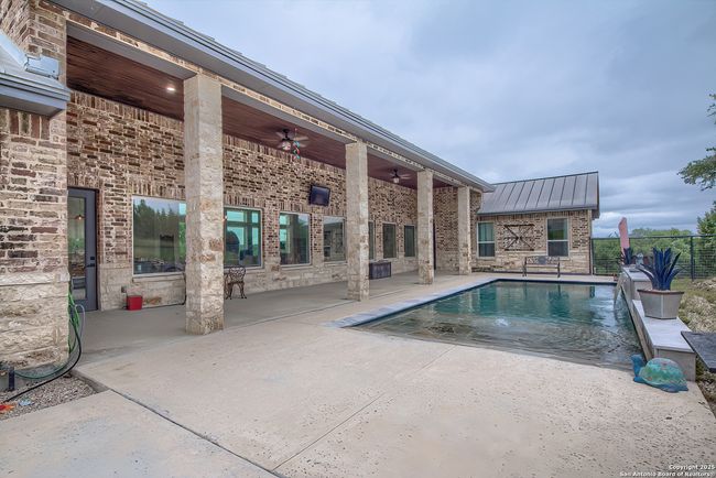 452 Wentworth, House other with 4 bedrooms, 4 bathrooms and null parking in Spring Branch TX | Image 37