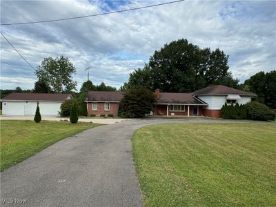 1717 Stillwagon Road, House other with 4 bedrooms, 2 bathrooms and null parking in Niles OH | Image 2