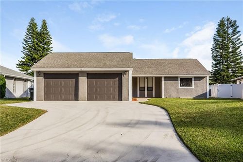 1253 Paradise Way, Venice, FL, 34285-6412 | Card Image