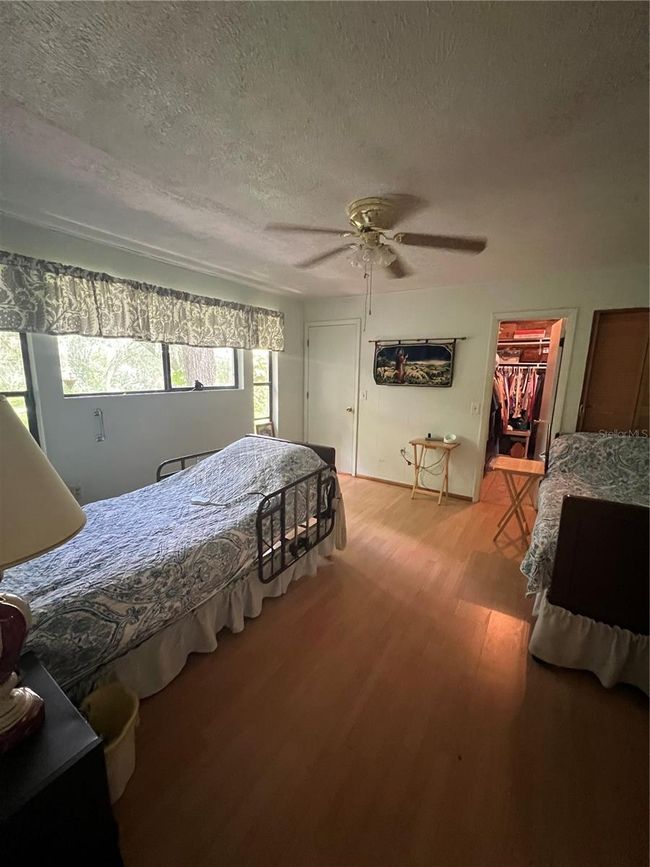 15222 Lost Lake Ln, House other with 8 bedrooms, 4 bathrooms and null parking in LITHIA FL | Image 20