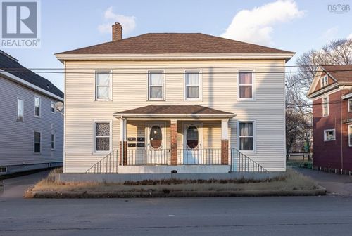 5 Victoria St, Truro, NS, B2N1Y5 | Card Image