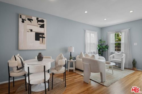 apt-3-2424 Oak St, Santa Monica, CA, 90405-5117 | Card Image