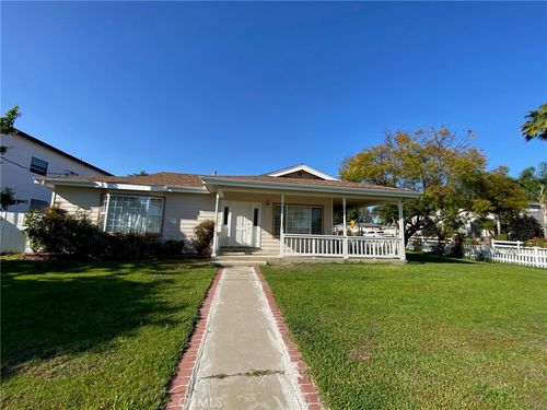 1301 W Fern Dr, Fullerton, CA, 92833-2328 | Card Image