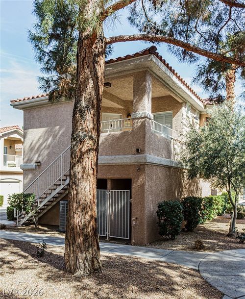 1121-251 S Green Valley Pkwy, Henderson, NV, 89012-2372 | Card Image