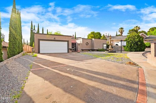 540 Spring Crest Dr, El Paso, TX, 79912-4133 | Card Image