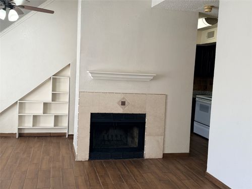 n208-2300 Bamboo Dr, Arlington, TX, 76006-5976 | Card Image