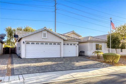 2621 Torch Ave, North Las Vegas, NV, 89081-6558 | Card Image