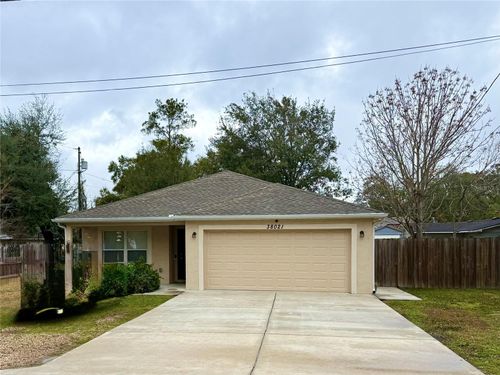 38021 10th Ave, Zephyrhills, FL, 33542-3919 | Card Image