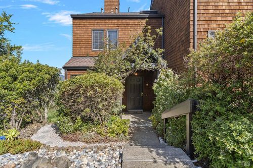 12 Ridgeview Ct, Sausalito, CA, 94965-1039 | Card Image
