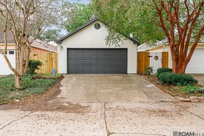 1811 Stonegate Ct, House other with 2 bedrooms, 2 bathrooms and null parking in Baton Rouge LA | Image 2