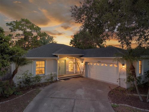 2102 Bradford St, Clearwater, FL, 33760-1921 | Card Image