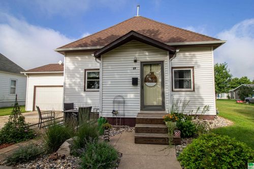 17 Nw 9th St, Pocahontas, IA, 50574 | Card Image